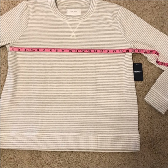 🌀NWT! Lucky Brand crewneck cloud pullover - Picture 13 of 13